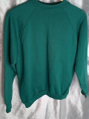 vintage Hanes raglan crewneck sweatshirt in a solid jewel-toned teal green LRG
